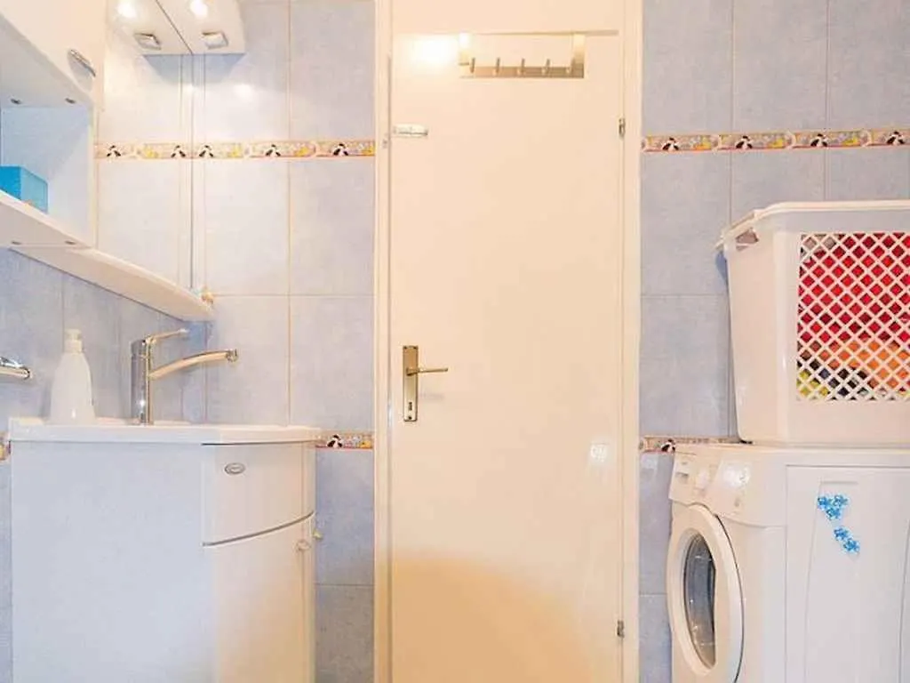 Apartment In Njivice/Insel Krk 13303  Njivice