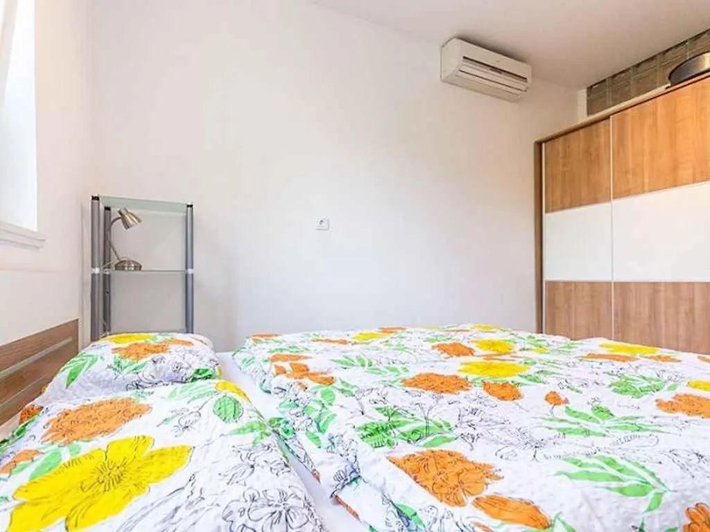 Apartment In Njivice/Insel Krk 13303 Njivice